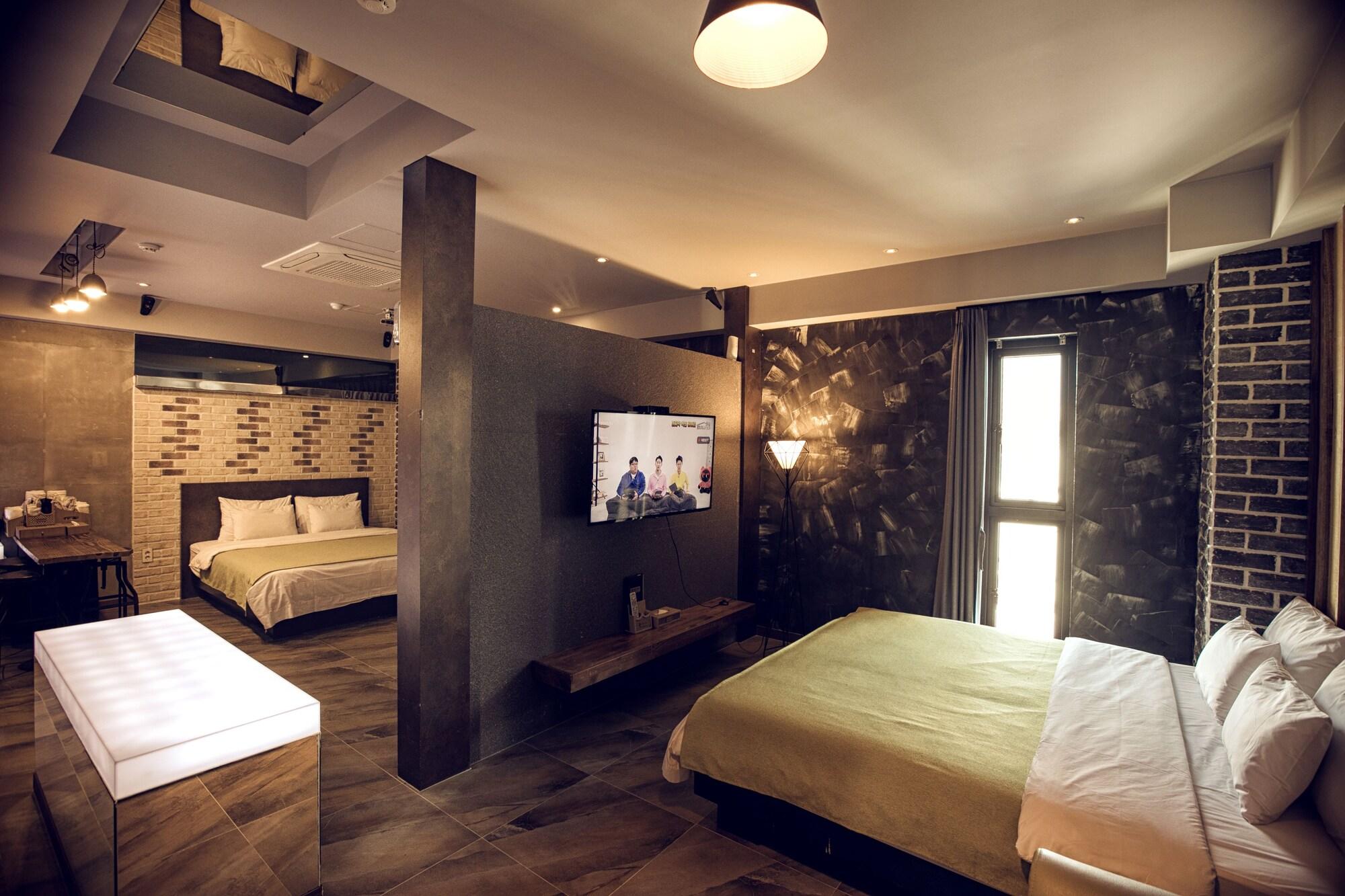 Hotel 109 Busan Bagian luar foto