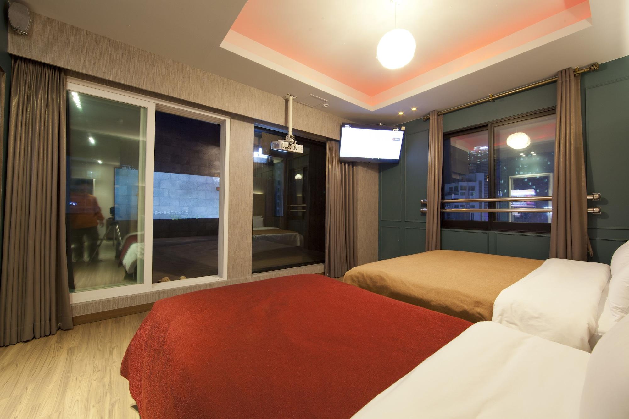 Hotel 109 Busan Bagian luar foto