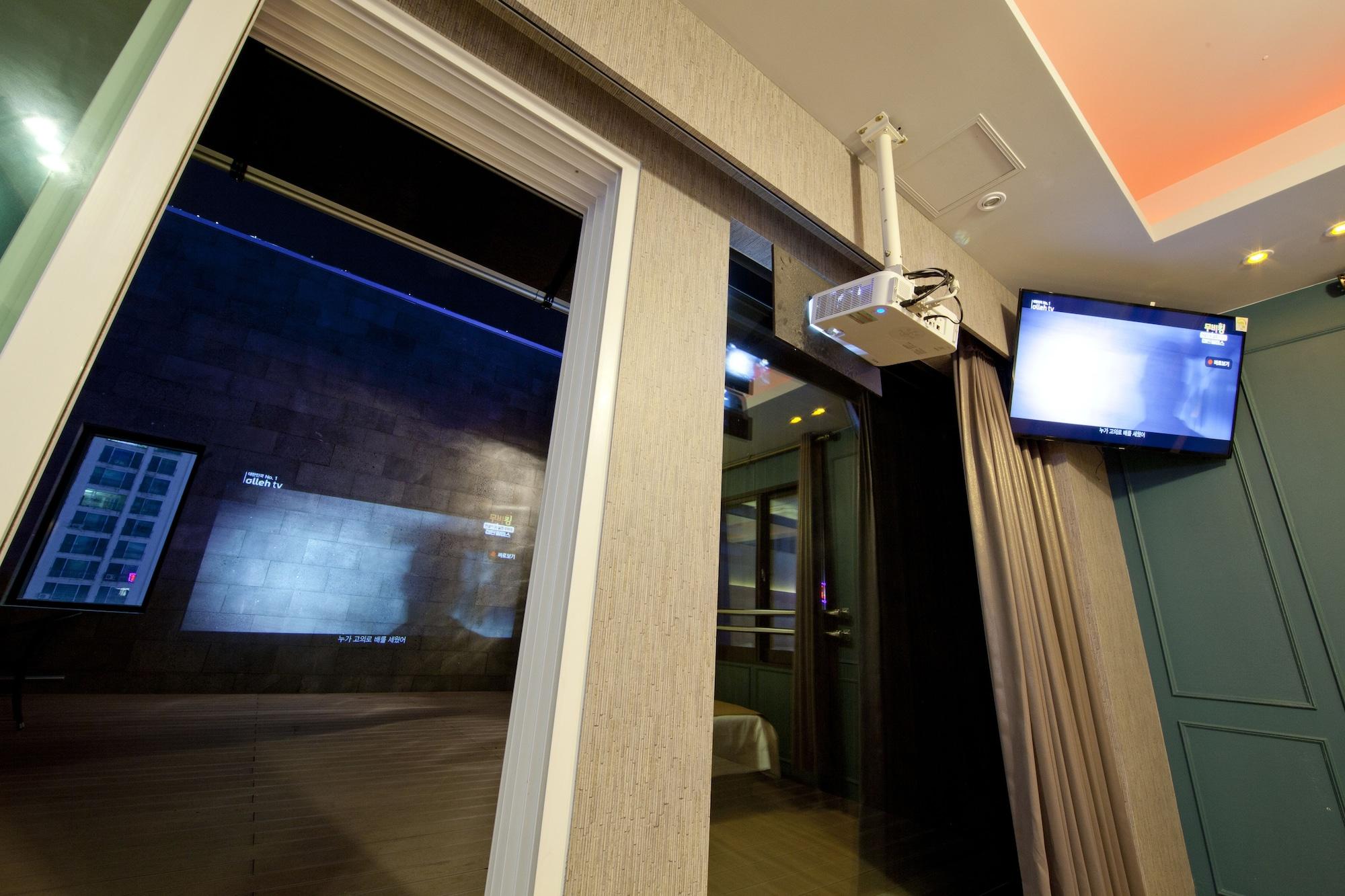 Hotel 109 Busan Bagian luar foto