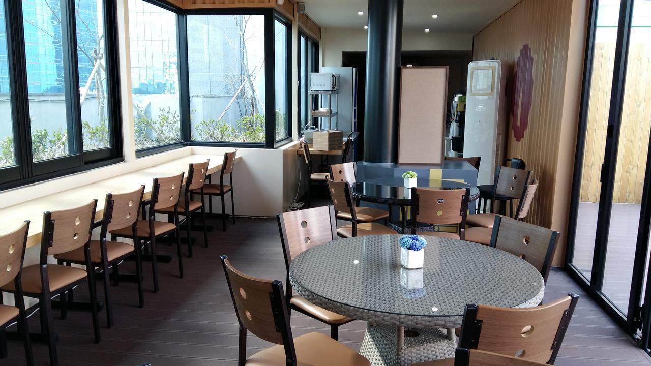 Hotel 109 Busan Bagian luar foto
