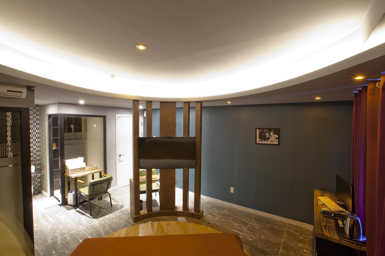Hotel 109 Busan Bagian luar foto