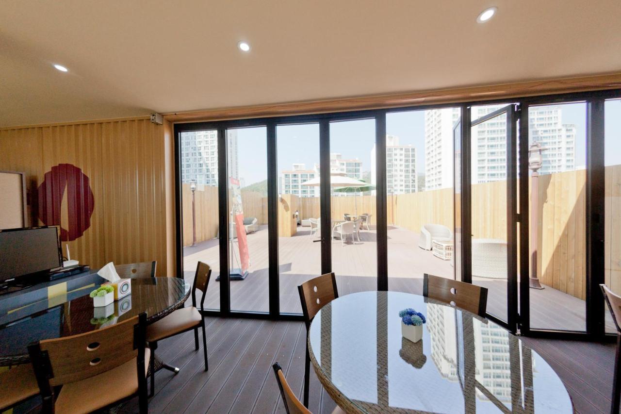 Hotel 109 Busan Bagian luar foto