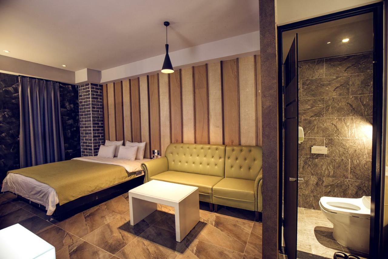 Hotel 109 Busan Bagian luar foto