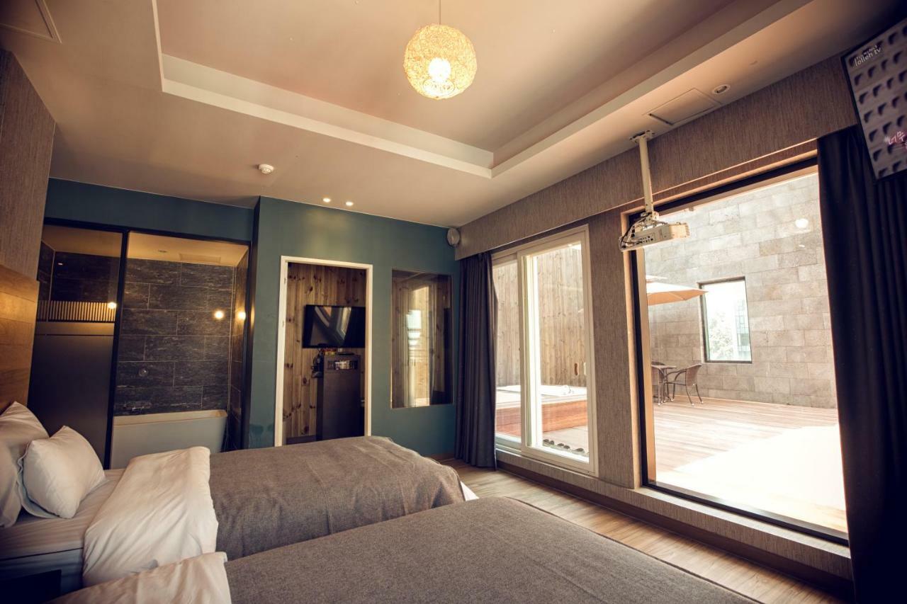 Hotel 109 Busan Bagian luar foto